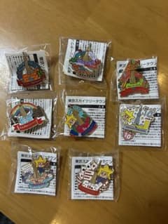 東京スカイツリー ピンバッジ 8個セットのサムネイル