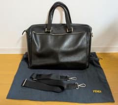 FENDI ビジネスバッグ ブラック - メルカリ