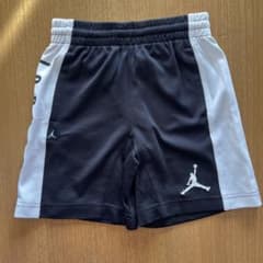 ⭐︎ちー様専用⭐︎JORDANハーフパンツ110cm(4-5YRS)のサムネイル