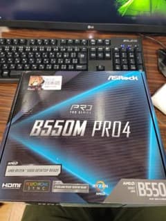 ASRock B550M Pro4 マザーボードのサムネイル