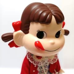ペコちゃん人形 箱付き (セブンイレブン限定 全国で3000体) - メルカリ