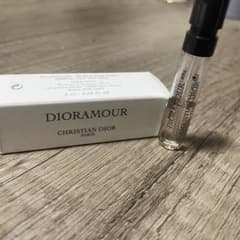 Christian Dior 香水 Dioramourのサムネイル