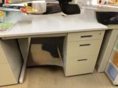 オフィス　デスクのサムネイル