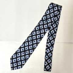 atto vannucci セッテピエゲ ネクタイ アットヴァンヌッチ 幾何