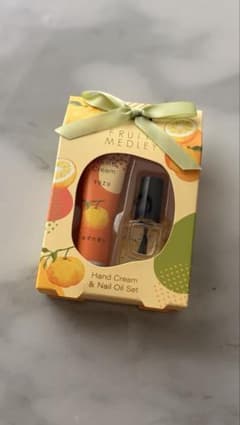 Fruit Medley ハンドクリーム＆ネイルオイルセット ゆずの香りのサムネイル