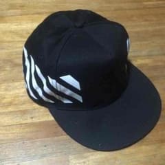 OFF-WHITE - STRAIPE CAP BLACKのサムネイル