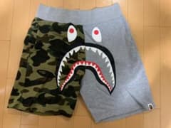 a bathing ape ハーフパンツ ベイプ　camoのサムネイル