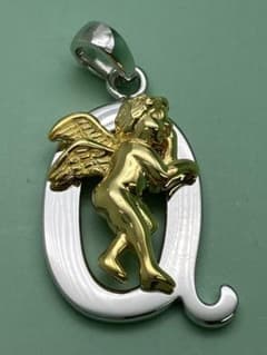 エンジェル　天使　アルファベットペンダントトップ　Q　シルバー　silverのサムネイル