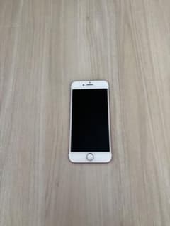 iPhone7 256GB ローズゴールド　充電器付きのサムネイル