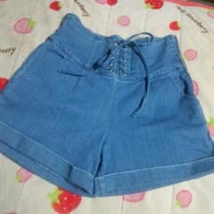 ショートパンツ (デニム)のサムネイル