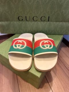 GUCCI インターロッキングG スライド　サンダルのサムネイル