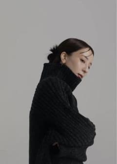 ローレン　Louren slit turtle neck knitのサムネイル
