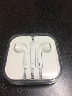 iPhoneイヤホン    純正    新品未使用のサムネイル