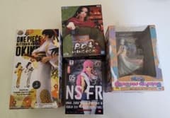 ワンピース女性キャラフィギュアセット！のサムネイル
