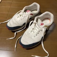 NIKE AIR MAXのサムネイル