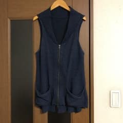 セシカブルーニットジレ　オシャレです！！のサムネイル