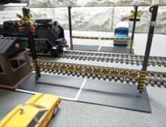 【真鍮製】HOゲージ　初期型第二種踏切（昇降可能）建屋照明付き m32567848576_1.jpg?1730528259