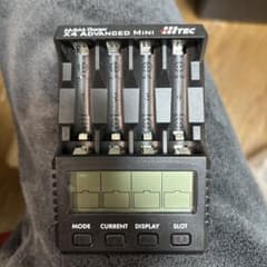 X4 ADVANCED MINI AAA充電器　ミニ四駆