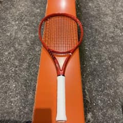 新品同様　Wilson DEFYER 100 限定REDLINE G2 Wilson DEFYER 100 REDLINE G2 - メルカリ