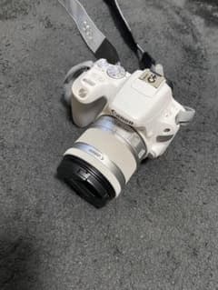 お盆限定値下げCanon EOS Kiss x9 ホワイトのサムネイル