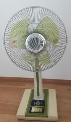 National ナショナル⭐️扇風機　F-30KG 昭和レトロ National 扇風機 F-30N1Q 動作問題なし 本体のみ 昭和レトロ - メルカリ