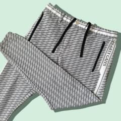 現行モデル パーリーゲイツ ジョガーパンツ M〜L相当 総柄 黒 グレー