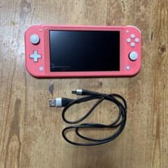 【ひろ様専用】ニンテンドースイッチライト　ピンクのサムネイル