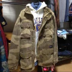 大処分SALE ステューシー SUTSSYのサムネイル