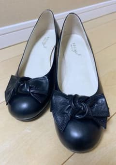 ※お値下げしました※美品　REGAL リーガル　パンプス 黒のサムネイル