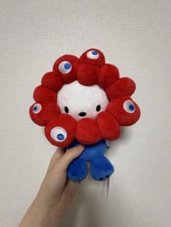 ⭐︎値引き中⭐︎新品未使用　ポチャッコMサイズ　ミャクミャクなりきりぬいぐるみのサムネイル
