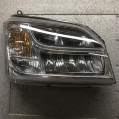 ダイハツ、S510Pヘッドライト　LED 右のサムネイル