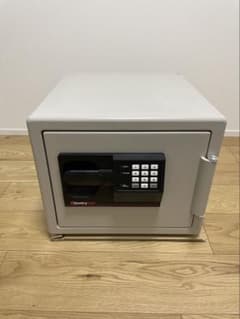11,300円→8900円値下げSentrySafe SB0507 デジタル金庫 - メルカリ