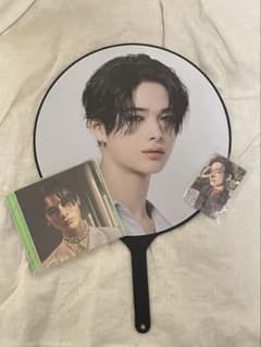 まとめ売り‼️ うちわ CD トレカ セット（Enhypen niki ニキ）のサムネイル