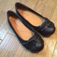 ラップリボン黒フラットシューズのサムネイル