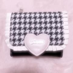 新品未使用 pium ピウム 千鳥柄ハートフリルミニウォレット - メルカリ