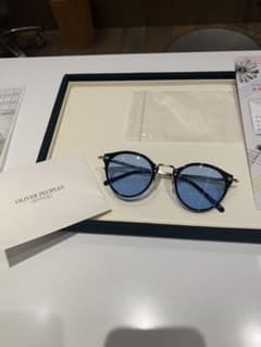 サングラス oliver peoples グレー、ブルーレンズありのサムネイル