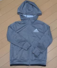 adidas アディダス パーカー　ジャージ　120ｃｍのサムネイル