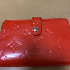 ルイヴィトン ヴェルニ 財布のサムネイル