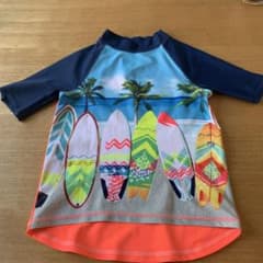 ラッシュガード　半袖　H&Mのサムネイル
