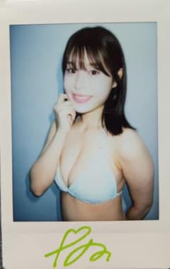 小笠原菜乃】直筆サイン入りチェキ - メルカリ