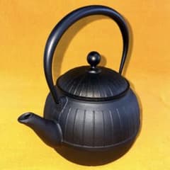 風炉茶釜 裏印 小ぶり(直径約21cm高さ約18cm) 中古 | Shop at Mercari