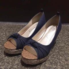 りぃーさん専用ページ✩ヒールサンダルのサムネイル