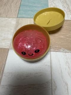 スクイーズ 肉まん 蒸し器付き ピンク ラメ入り おもちゃのサムネイル