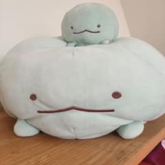 스미코구라시 도마뱀 떡볶이 쿠션 큰 봉제인형