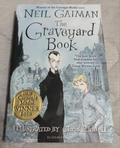 【洋書】The Graveyard Book Neil Gaimanのサムネイル