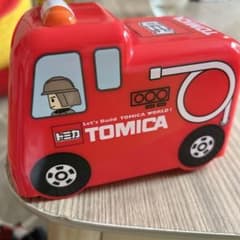 トミカ✳︎お弁当箱のサムネイル