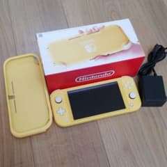 ニンテンドーSwitchライト本体のサムネイル