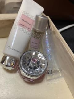 JILLSTUART リップバーム ハンドクリーム ヘアオイル グロスセットのサムネイル