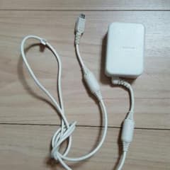 ドコモ 純正 ACアダプタ04 充電器のサムネイル