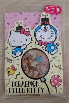 ドラえもん　ハローキティ　ミニマスコットシールのサムネイル